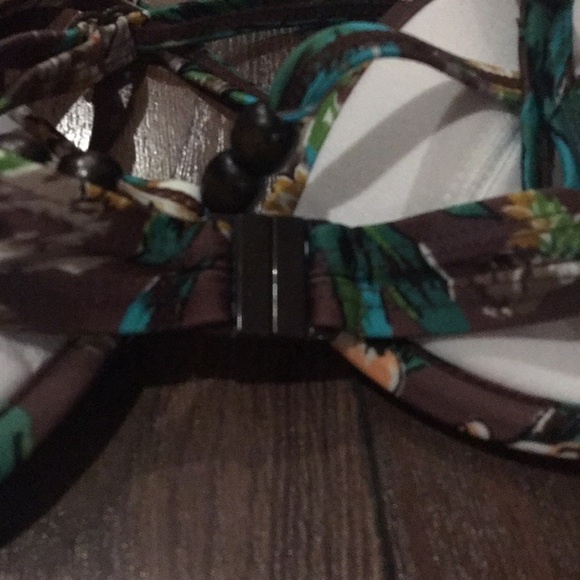 2CHILLIES Women’s Swimwear Bikini Top Size 6US - Picture 7 of 7